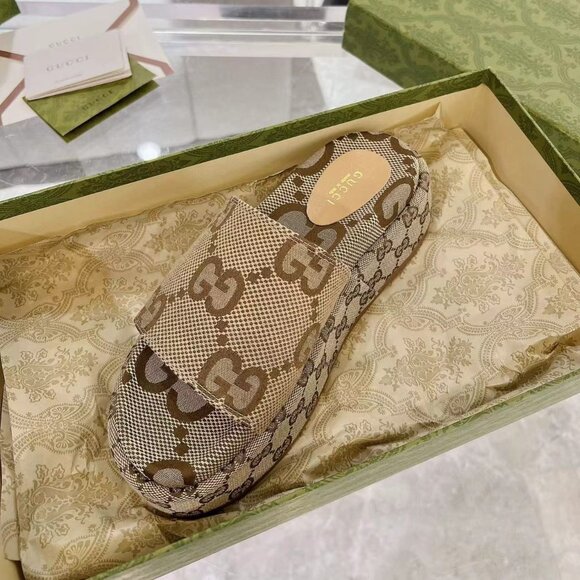 Gucci Angelina Maxi GGSlide Sandals - Picture 2 of 9